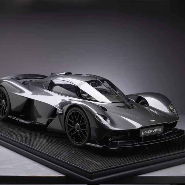 Aston Martin Valkyrie - Pre-Order (Carbon)