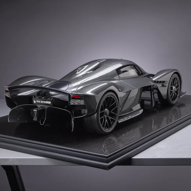 Aston Martin Valkyrie - Pre-Order (Carbon)