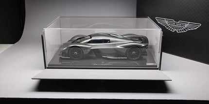 Aston Martin Valkyrie - Pre-Order (Carbon)