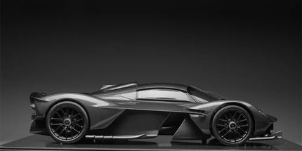 Aston Martin Valkyrie - Pre-Order (Carbon)