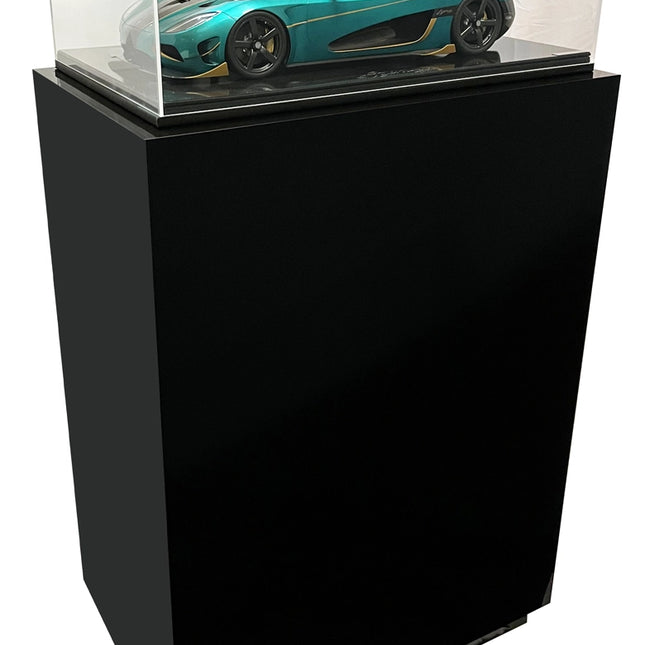 Single Model Plinth Gloss Black