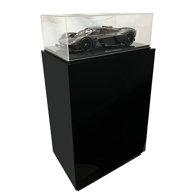 Single Model Plinth Gloss Black